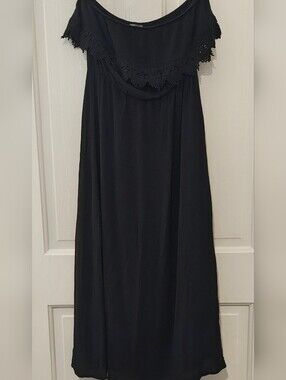 Charlotte Russe Black Off-Shoulder Maxi Dress with Lace Trim